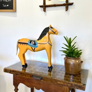 Smuk gammel træhest 🌿