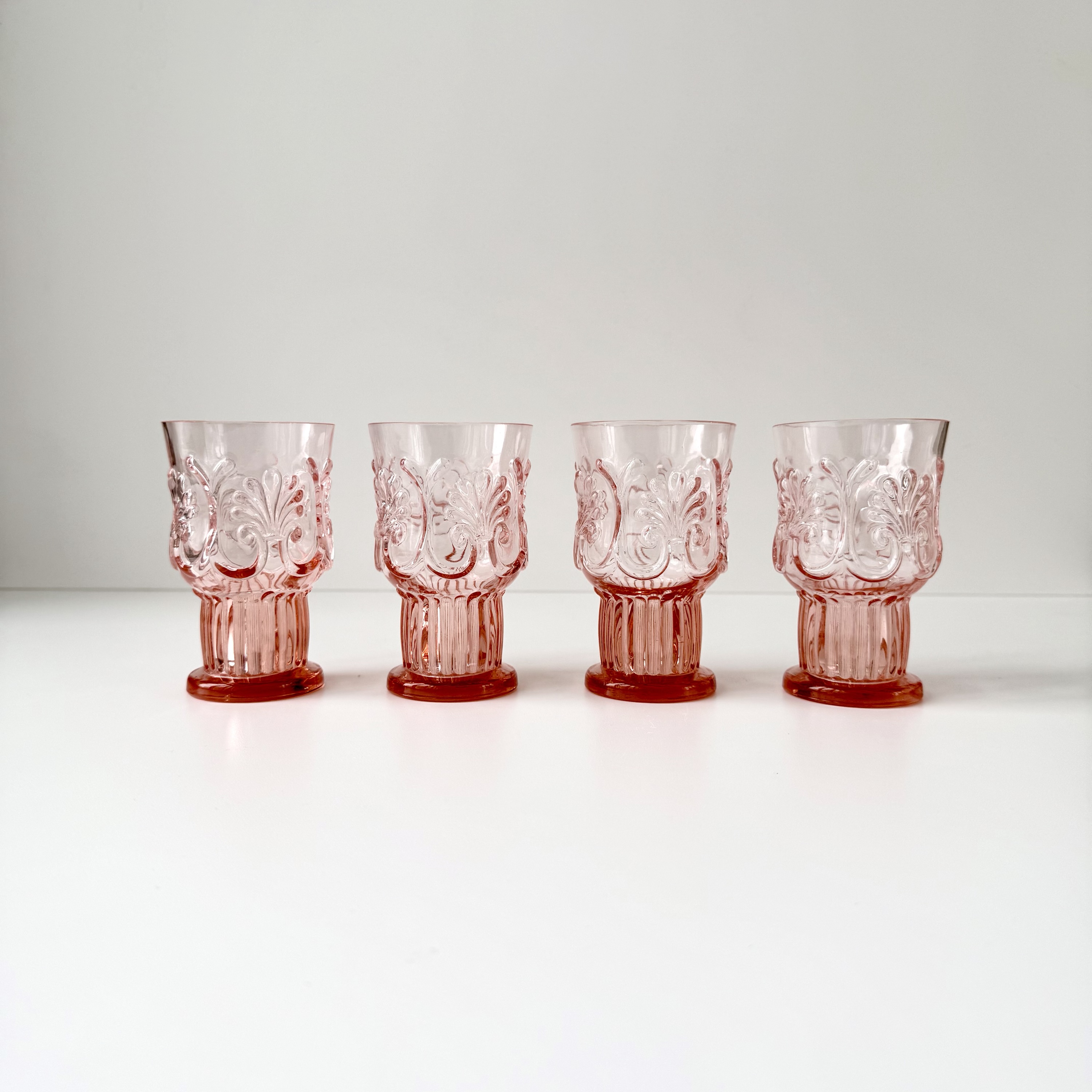 Smukke gamle rosa glas 🌸