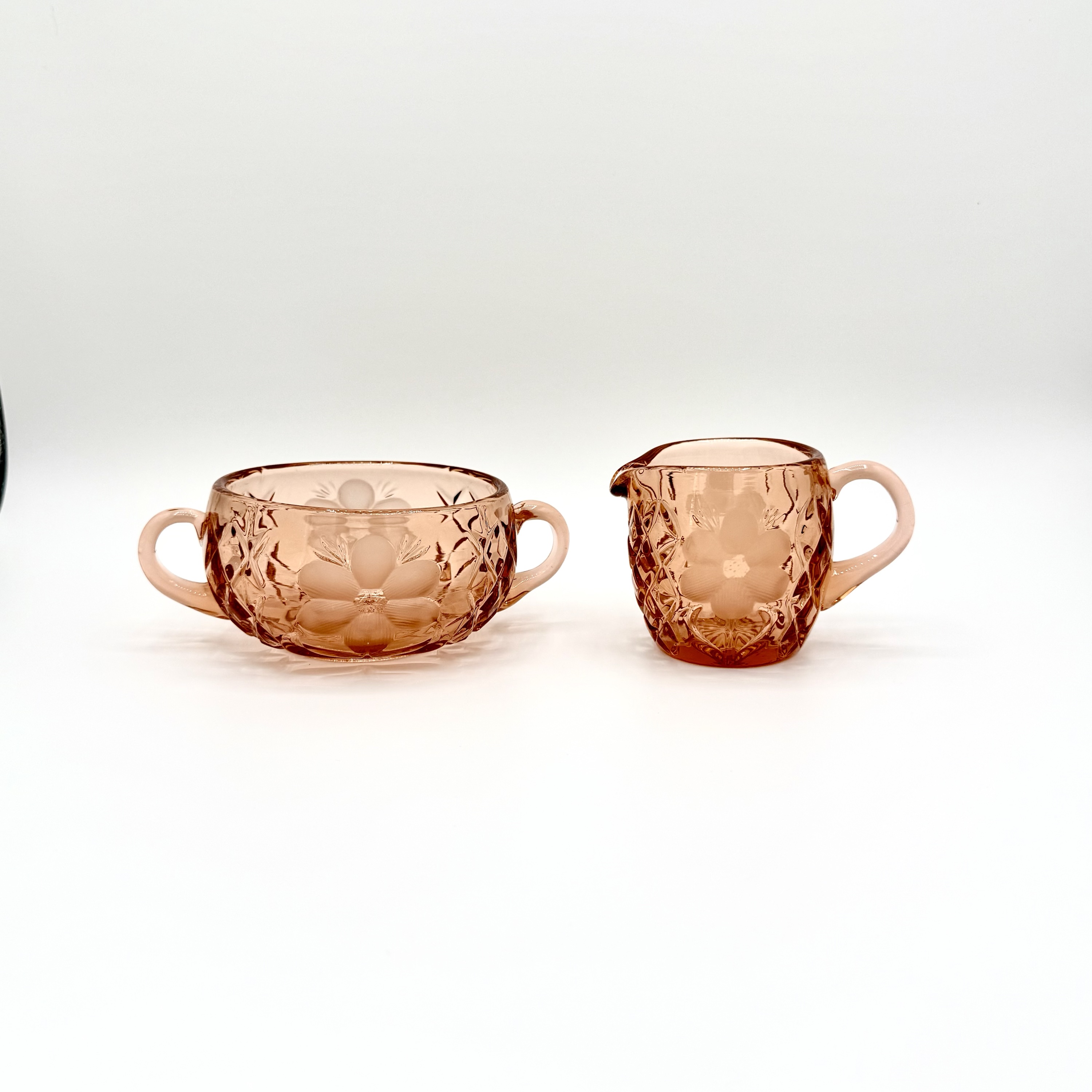 Sukker/fløde sæt i rosa glas ✨